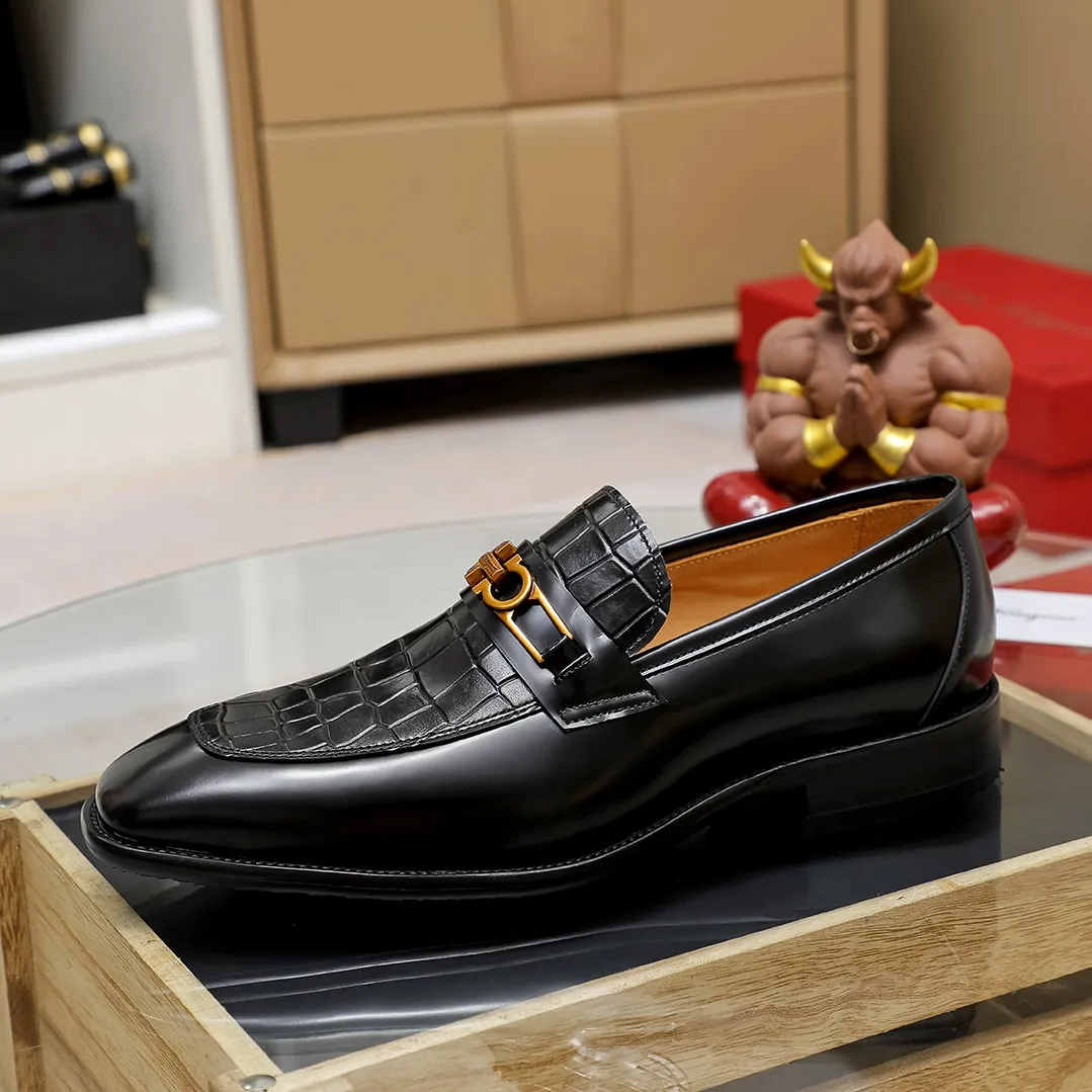Men's shoes 💰460🕷🕷🐂【Ferragamo】Ferragamo Popular fashionable casual shoes🇨🇳Official website counter 1:1 production, original mold opening💯Good quality can be seen, imported high-end first-layer waxed calfskin, water-dyed🐂leather lining🌿very clear texture, high-quality waterproof, non-slip and wear-resistant outsole🎋high quality and low price, truly handmade🍓2 colors available! Code number 38-44......(45.46 customized)
